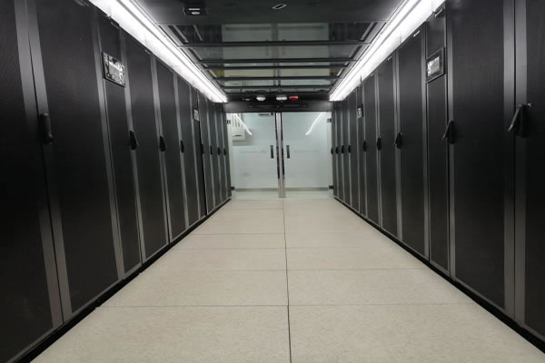 新加坡与香港cn2网络连接的延迟与速度对比